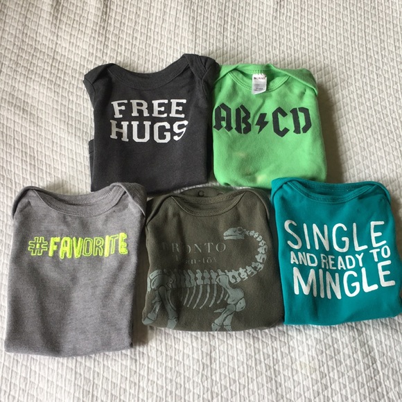 Old Navy Onesies (SET OF 5) - Picture 12 of 12